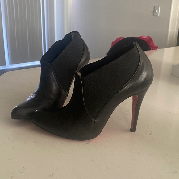 Christian louboutin heels - Picture 2 of 3